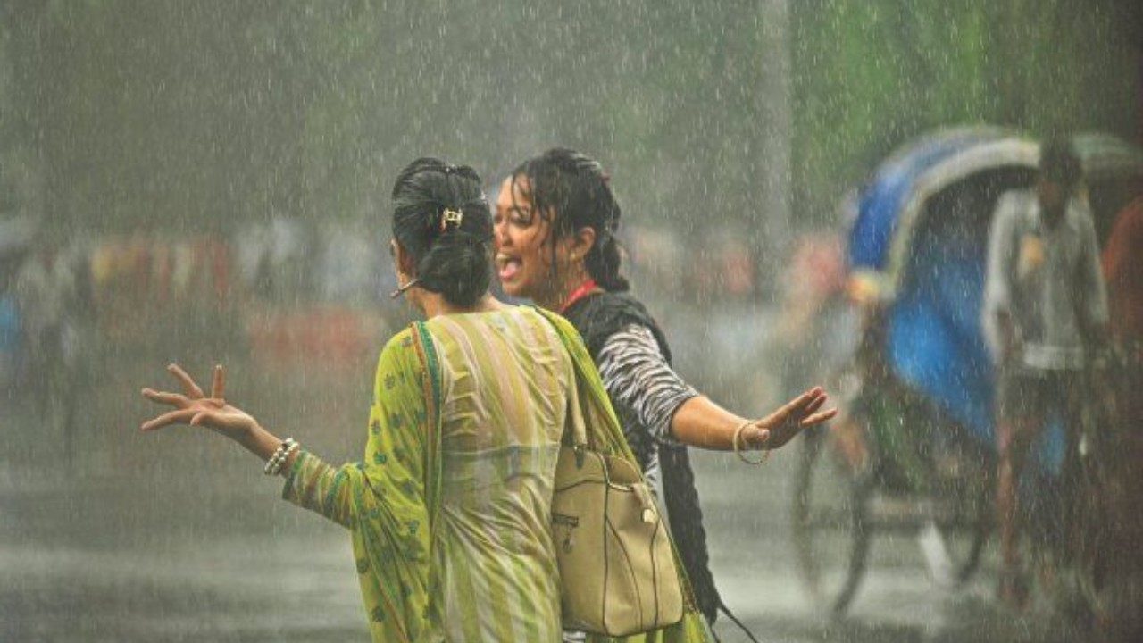 आईएमडी ने मानसून के आगे बढ़ने के साथ ही उत्तर-पश्चिम भारत में आंधी और तेज...