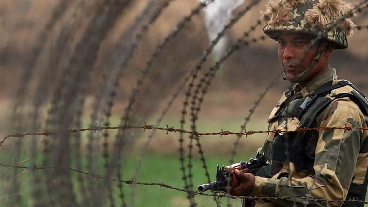 'सुरक्षाबलों ने 72 पाकिस्तानी चौकियों पर हमला किया...,'BSF ने जारी किया ऑपरेशन सिंदूर का नया वीडियो