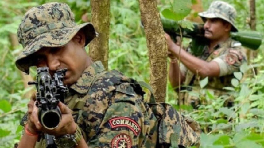 Chhattisgarh Naxal Encounter: छत्तीसगढ़ के जंगल में बड़ा एनकाउंटर, सुरक्षाबलों ने 27 नक्सलियों को किया ढेर