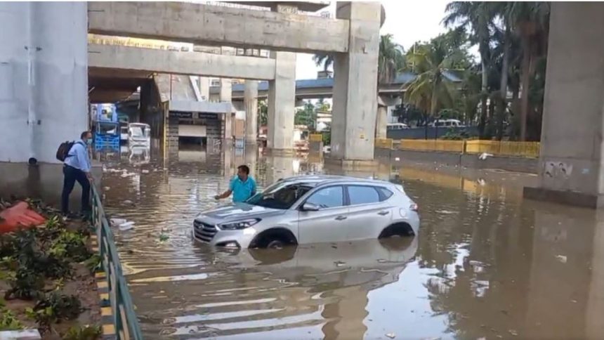 बेंगलुरु में भारी बारिश का कहर, सांसद ने की वर्क-फ्रॉम-होम की अपील, IMD ने दी और बारिश की चेतावनी