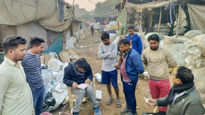 दिल्ली पुलिस का अवैध बांग्लादेशियों पर ताबड़तोड़ एक्शन, 700 लोगों को किया डिपोर्ट