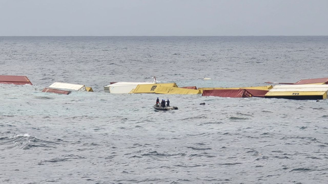 Kerala alert after Liberian ship sinks: अगर कंटेनर केरल तट तक पहुंचा तो क्या होगा, वैज्ञानिकों ने बताया कितना बड़ा है खतरा?