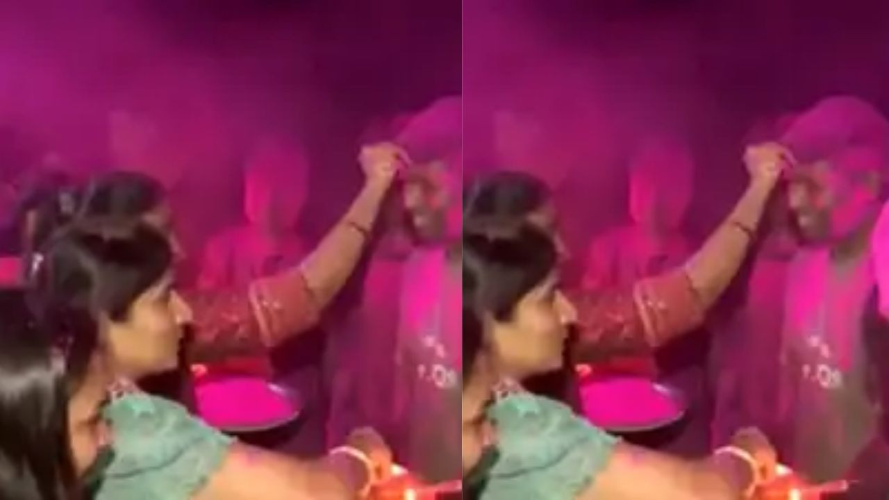 27 नक्सलियों के सफाए के बाद जवानों ने बजाई जीत की ताल, घर लौटे तो हुआ आरती से स्वागत-VIDEO