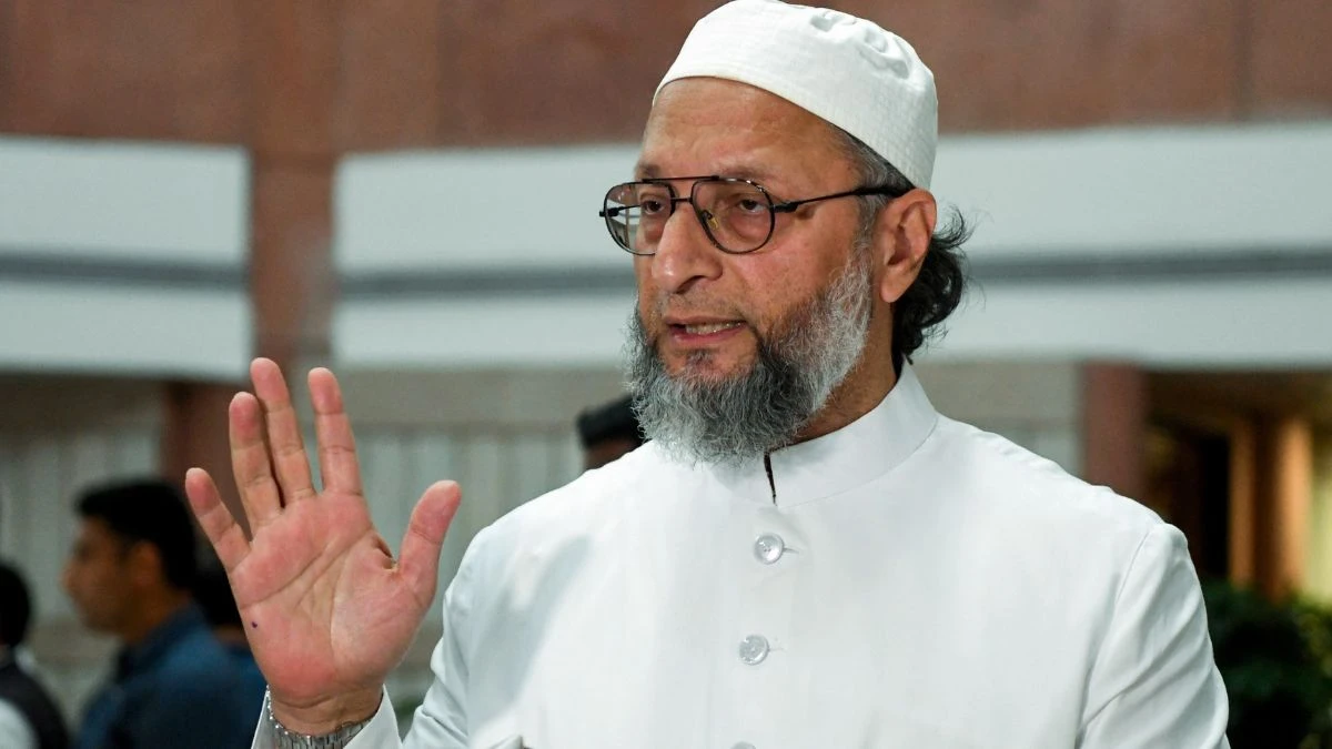'ये बेवकूफ लोग फोटो देकर भारत से मुकाबला करने का सपना देख रहे हैं', मुनीर-शहबाज पर ओवैसी का तंज
