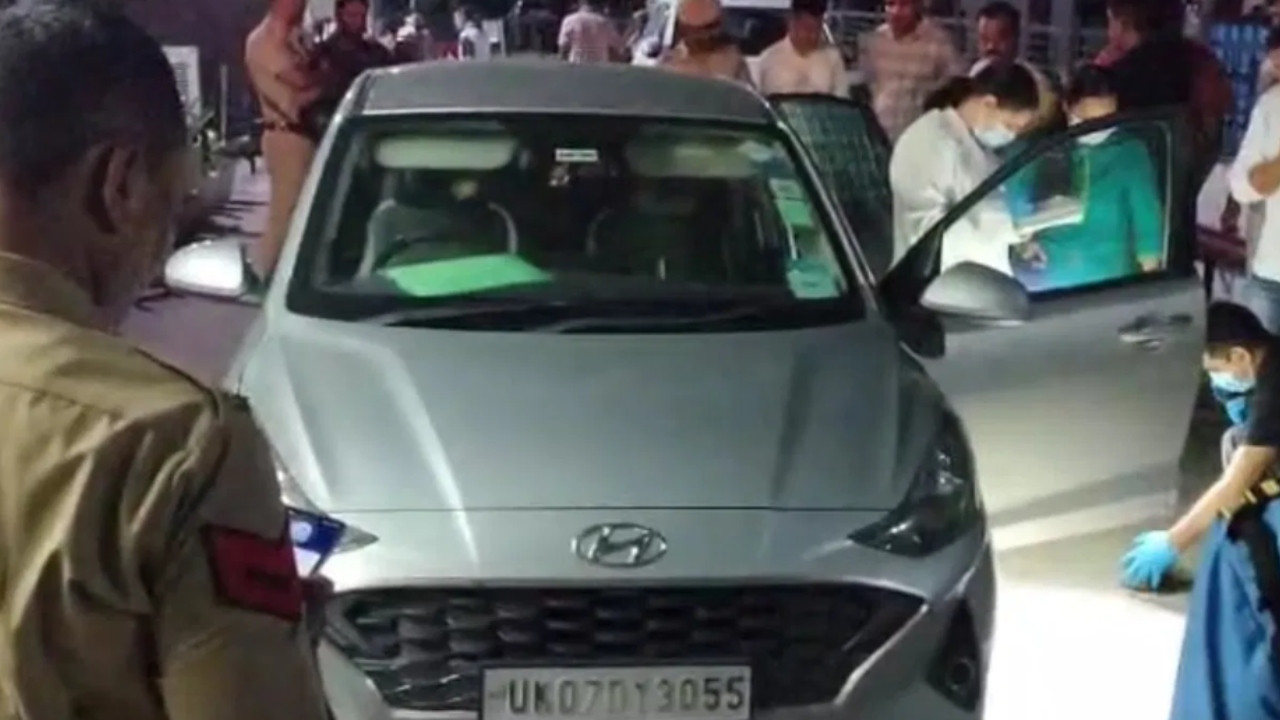 पंचकूला में दिल दहलाने वाली घटना, परिवार के सात लोगों ने गाड़ी में की सामूहिक आत्महत्या