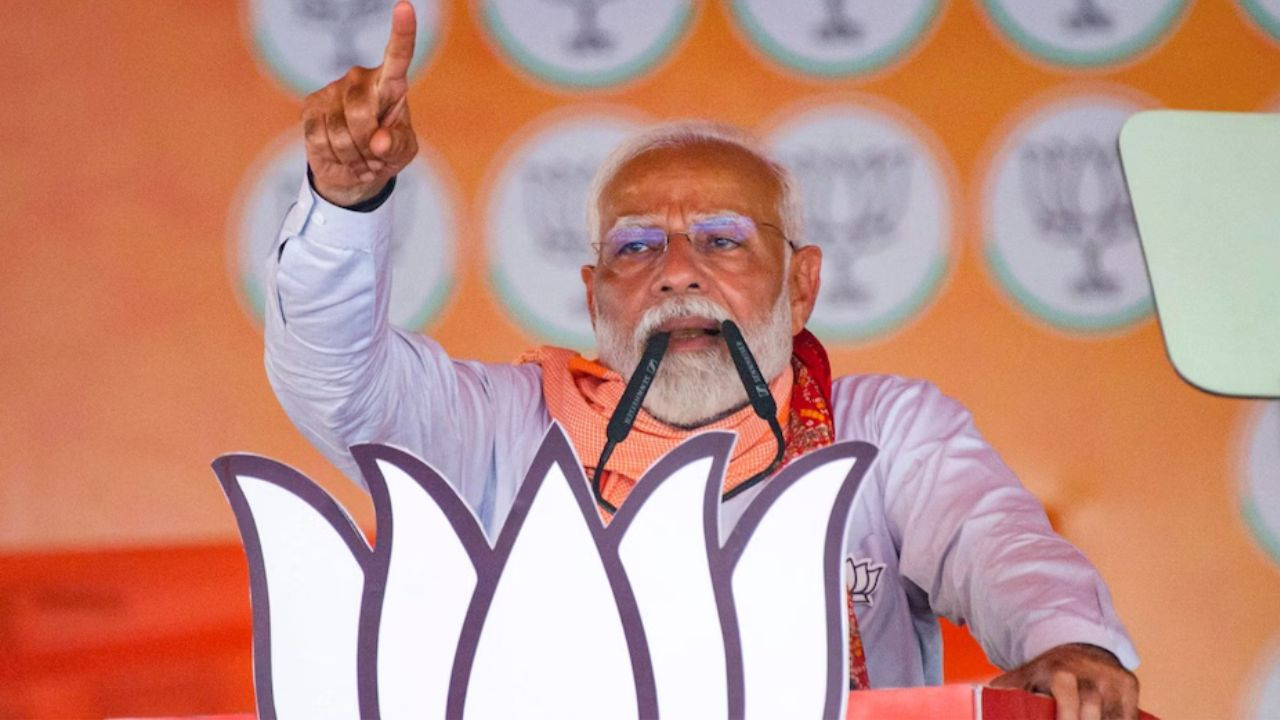 PM नरेंद्र मोदी ने पश्चिम बंगाल के अपने दौरे में तृणमूल कांग्रेस (टीएमसी)...