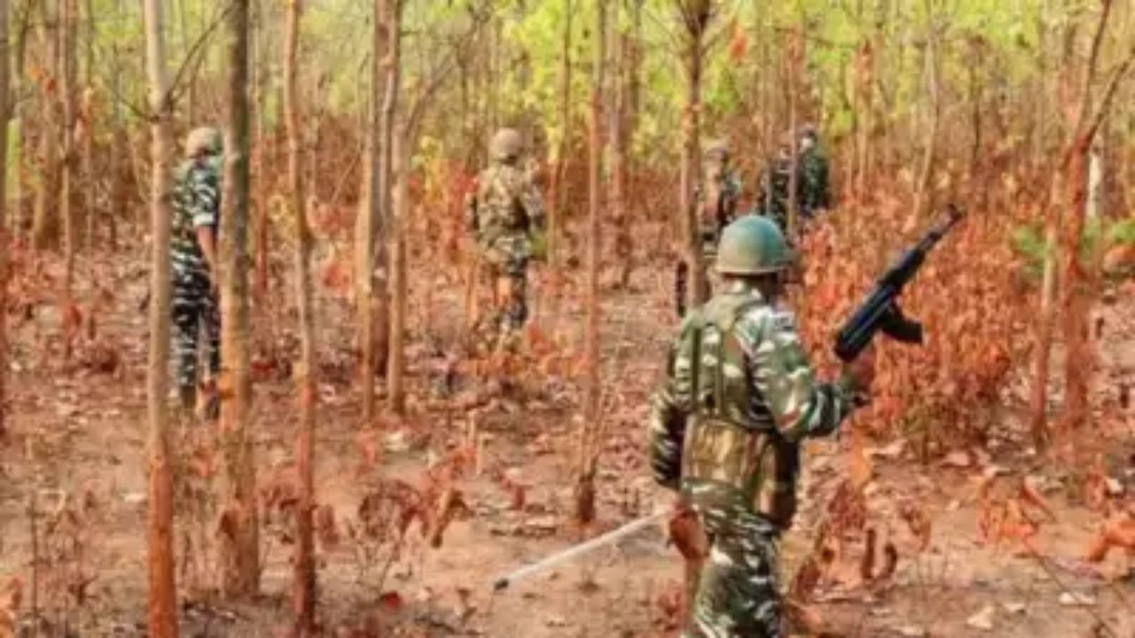 Sundargarh Naxalite Attack: 5000 किलो बारूद के साथ जंगल में गायब हुए नक्सली, छत्तीसगढ़-ओडिशा बॉर्डर पर दहशत; फोर्स अलर्ट पर