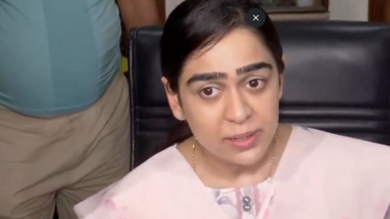 'यह लालू का चुनावी ड्रामा', तेज प्रताप को पार्टी, परिवार से निकाले जाने पर पूर्व पत्नी ऐश्वर्या का कटाक्ष