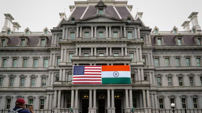 अमेरिका का बड़ा एक्शन, अवैध इमिग्रेशन से जुड़े भारतीय ट्रैवल एजेंटों पर लगाया वीजा प्रतिबंध