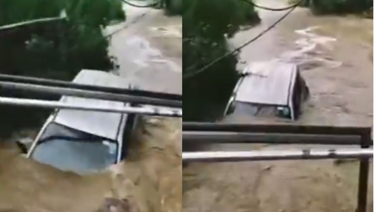 उफनते नाले के तेज बहाव में तिनके की तरह बह गई कार, Video में देखें कैसे भयानक मंजर