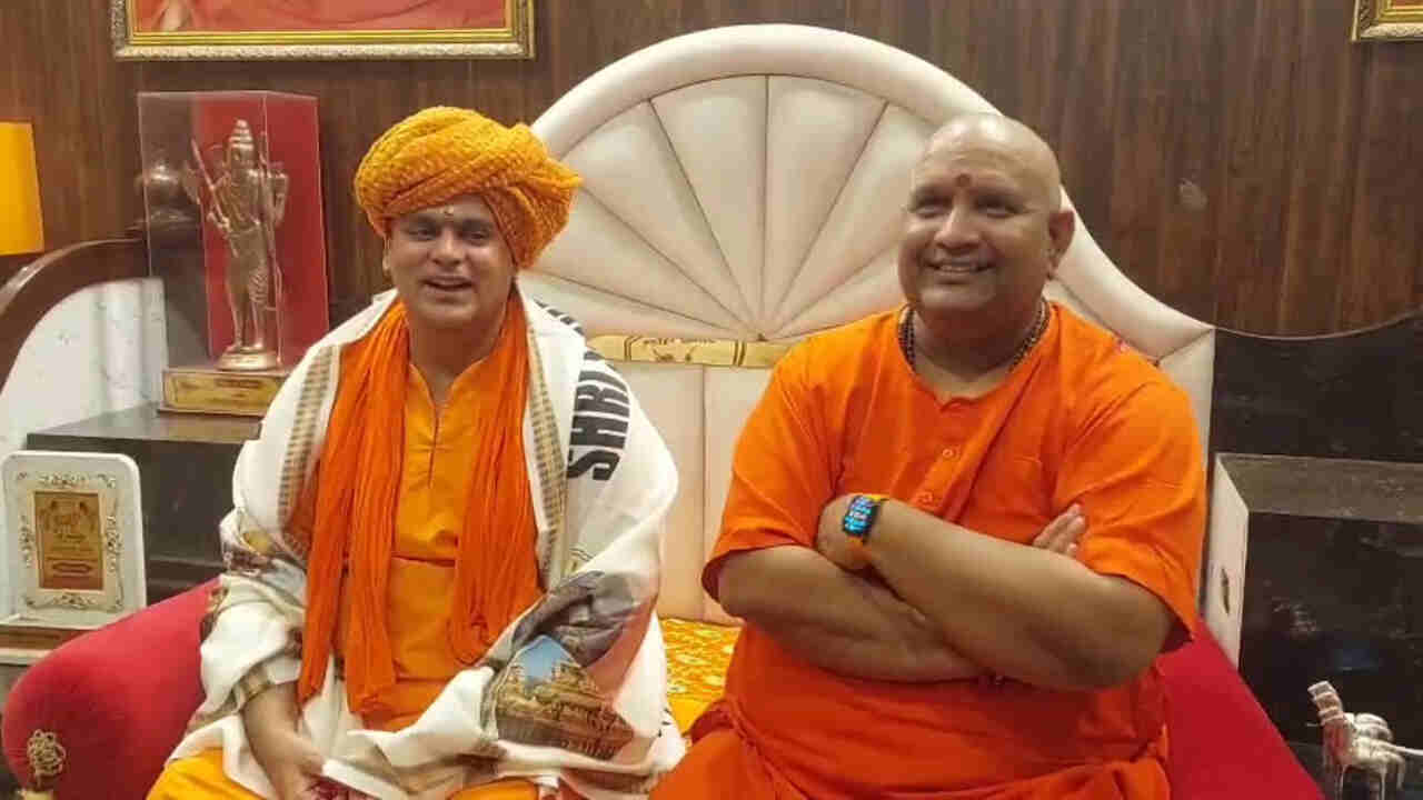 पाकिस्तान ने की ट्रंप को नोबेल पुरस्कार देने की पैरवी, संतों में आक्रोश, कहा- मोदी है इसके हकदार