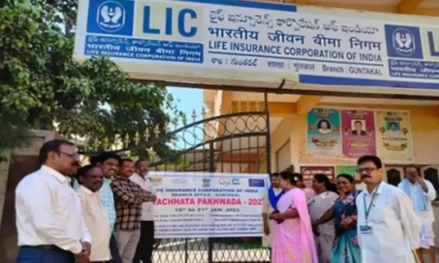 मई में एलआईसी ने समूह प्रीमियम में 13.8 प्रतिशत की वृद्धि दर्ज की