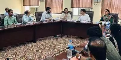 अतिरिक्त रजिस्ट्रार ने जम्मू में सहकारी पहल की समीक्षा की