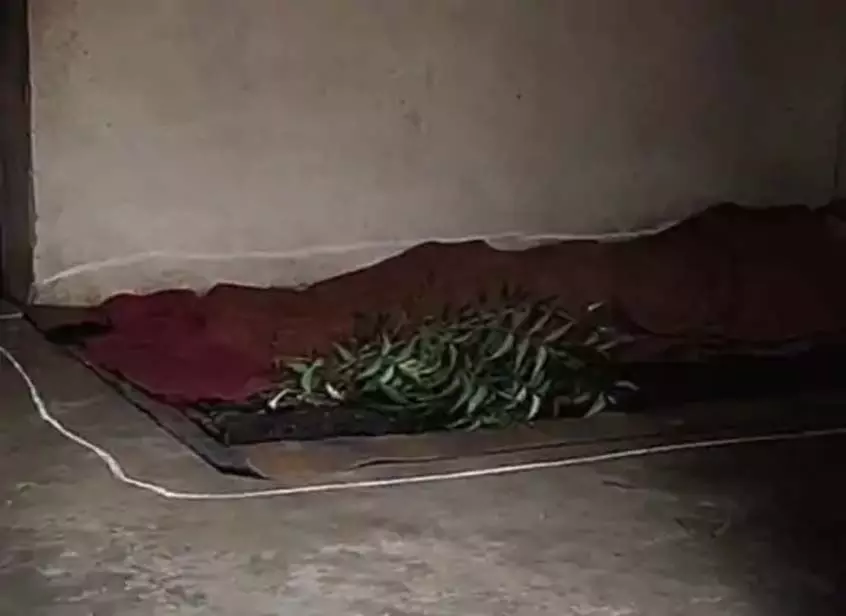 नोटिस मिलने के बाद सदमे में मां की मौत, बेटे ने लगाया गंभीर आरोप