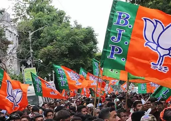 सड़क पर जगन्नाथ के रथ से भाजपा की झड़प