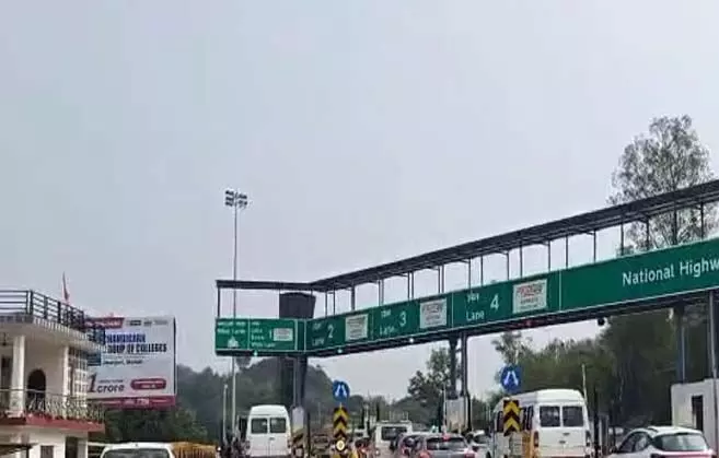 टोल प्लाजा पर बनने लगे प्राइवेट पास, महीने के लगेंगे इतने रुपए