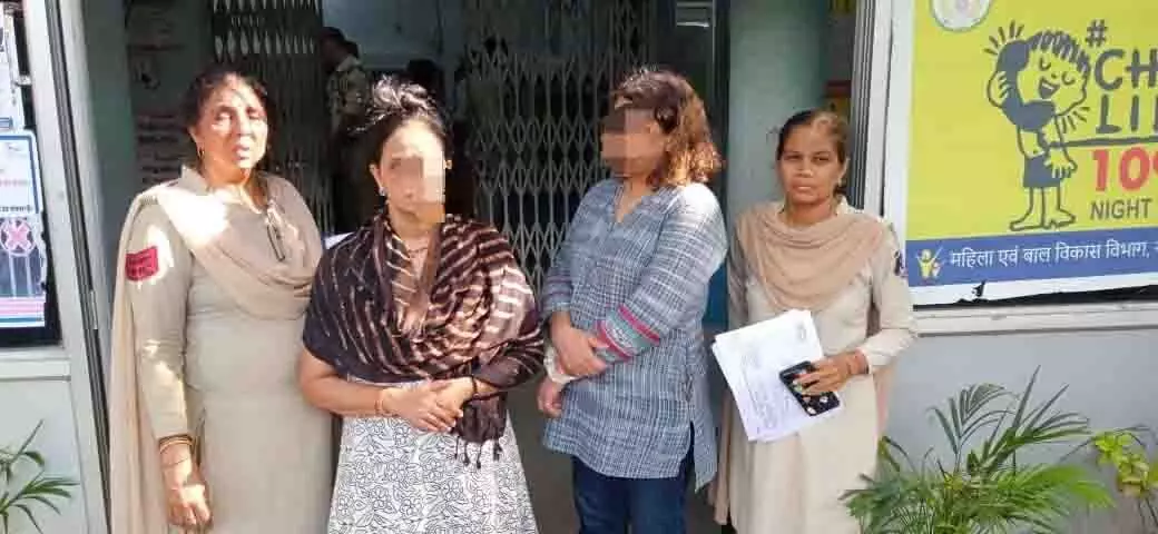 Raipur Breaking: पत्रकारों पर हमले को लेकर वीरेंद्र तोमर की पत्नी गिरफ्तार