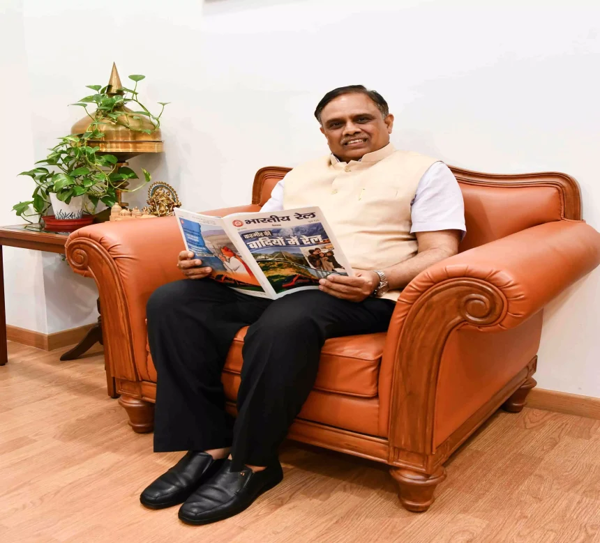 चिनाब पुल ने दिलों को भी जोड़ा हैः टी.जी. सीथाराम