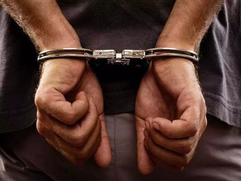AIIMS डॉक्टर बनकर ठगी करने वाला हरिद्वार से गिरफ्तार, दिल्ली पुलिस ने दस साल बाद दबोचा