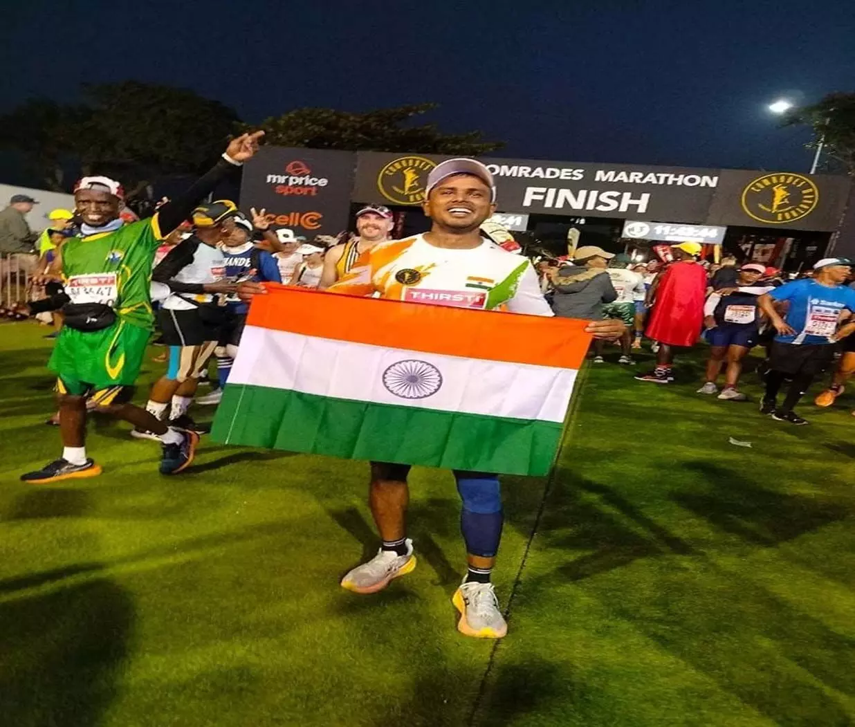 अल्ट्रा मैराथन में उमेश काकिरवार की ऐतिहासिक उपलब्धि, ओपी चौधरी ने दी बधाई