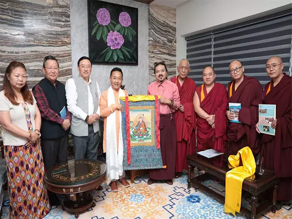 Sikkim CM ने दिल्ली में भारतीय हिमालयी नालंदा बौद्ध परंपरा परिषद के प्रतिनिधिमंडल से मुलाकात की