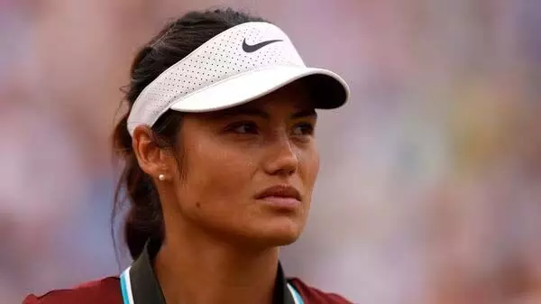 Emma Raducanu का पीछा करने वाला कौन है? विंबलडन ने टिकट पाने के प्रयासों को रोका