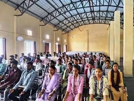लाइवलीहुड कॉलेज कारली में सम योगा कार्यक्रम के तहत हुआ एक दिवसीय योग कार्यशाला