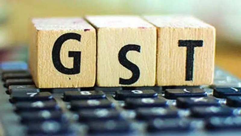 फर्जी जीएसटी फर्म रैकेट चलाने के आरोप में वकील समेत दो गिरफ्तार