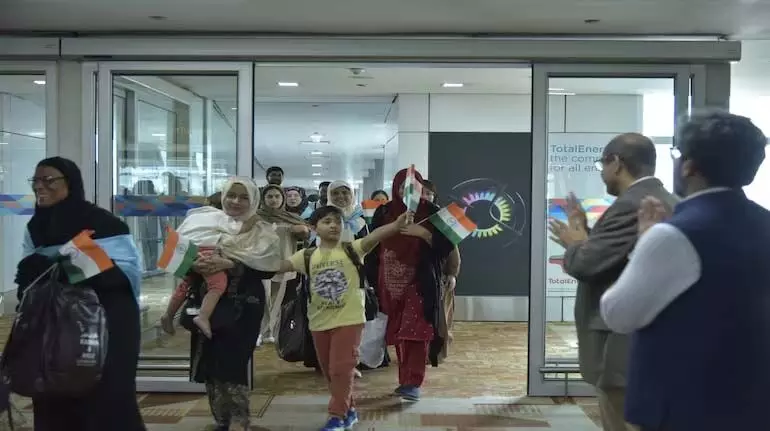 तनाव के बीच सरकार ईरान में भारतीय नागरिकों की गिनती और सुरक्षा के लिए काम कर रही है