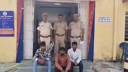 पुलिस ने तीन हमलावरों को किया गिरफ्तार, कुल्हाड़ी से किया था वार