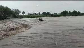 Gwalior: मूसलाधार बारिश से नदियां उफान पर, कई गांवों का संपर्क कटा