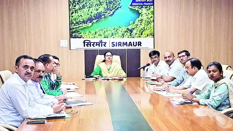 बरसात में साफ पानी पिलाने पर फोकस करे विभाग