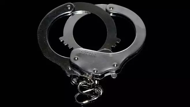 निर्माण स्थल पर जबरन वसूली का मामला, दो मथाडी कामगार गिरफ्तार