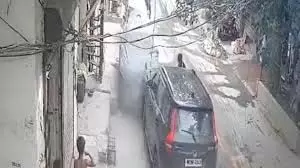 शराब के नशे में चालक की लापरवाही, हादसे में फंसा युवक और टूटी कई गाड़ियां