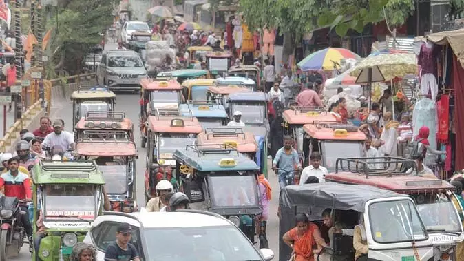 18 लाख गाड़ियों पर पड़ेगा असर, BS-4 बैन से ट्रांसपोर्ट इंडस्ट्री नाराज़