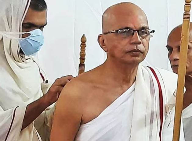 75 करोड़ की कमाई छोड़ साधु बने प्रकाश शाह, अब नंगे पांव चल रहे हैं शांति की राह, जानें सफलता के शिखर से साधु जीवन तक का सफर