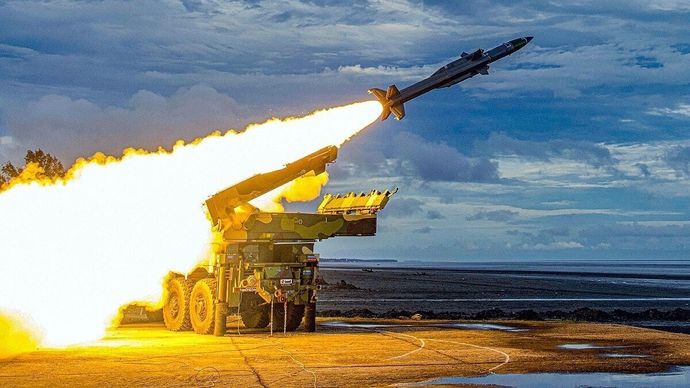 आकाश मिसाइल बनाने वाली कंपनी पर रखें नजर, JP Morgan ने दी ये रेटिंग