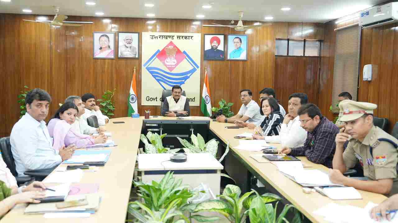 मुख्य सचिव के निर्देश – देहरादून शहर के ट्रैफिक मैनेजमेंट के गतिमान कार्यों को तेजी से पूरा करें, पढ़ें पूरी खबर