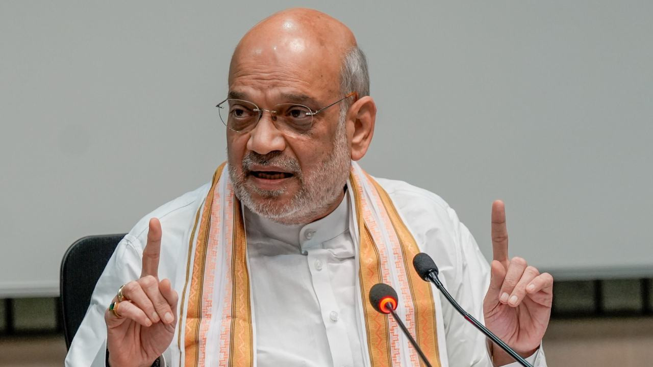 अमित शाह ने अपने संबोधन में कहा कि हर साल मानसून के दौरान नक्सली घने जंगलों...
