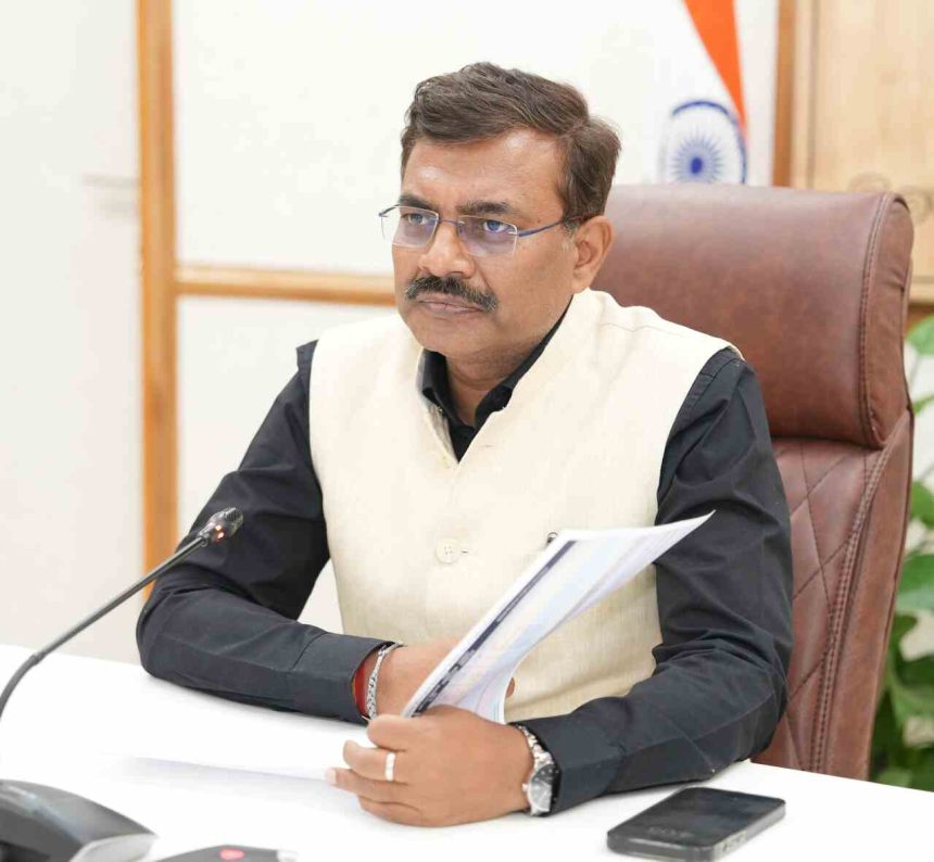उत्तराखंड में 192 मेगावाट की दो परियोजनाओं का शीघ्र होगा निर्माण, मुख्य सचिव ने की केंद्रीय सचिव से मुलाकात