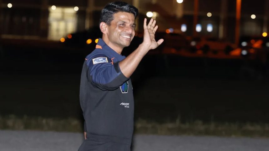 इस ऐतिहासिक यात्रा से पहले शुभांशु शुक्ला ने ऋतिक रोशन की साल 2024 में...
