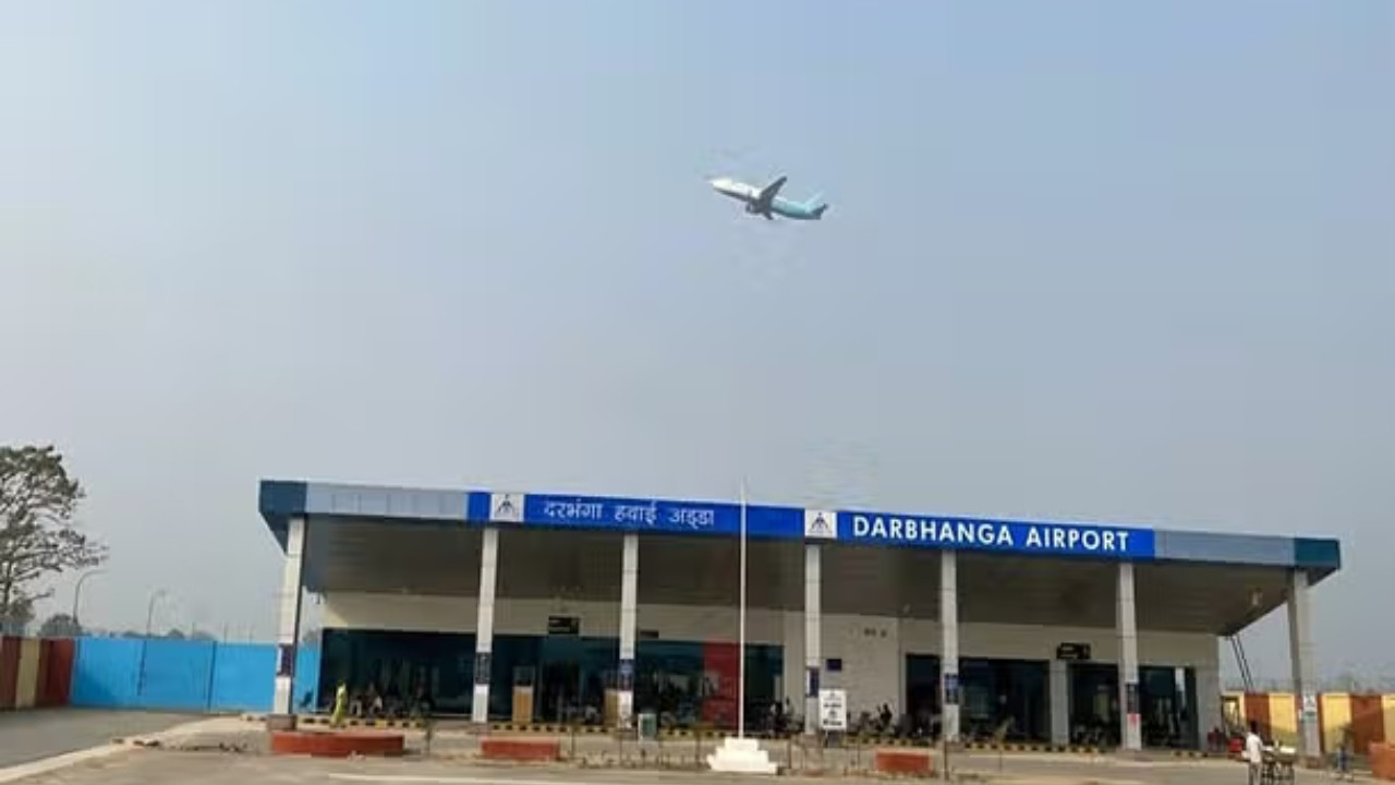 बिहार में हवाई यात्रा होगी सस्ती, ATF पर वैट घटा, पटना, गया और दरभंगा में बढ़ेंगी उड़ानें