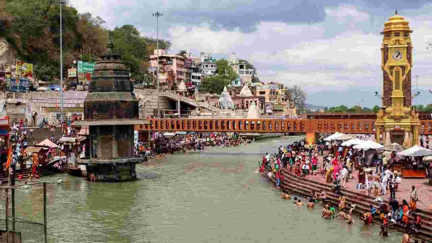हरिद्वार हर की पैड़ी पर रील्स बनाने वाले हो जाएं सावधान! गंगा सभा करेगी कानूनी कार्रवाई…