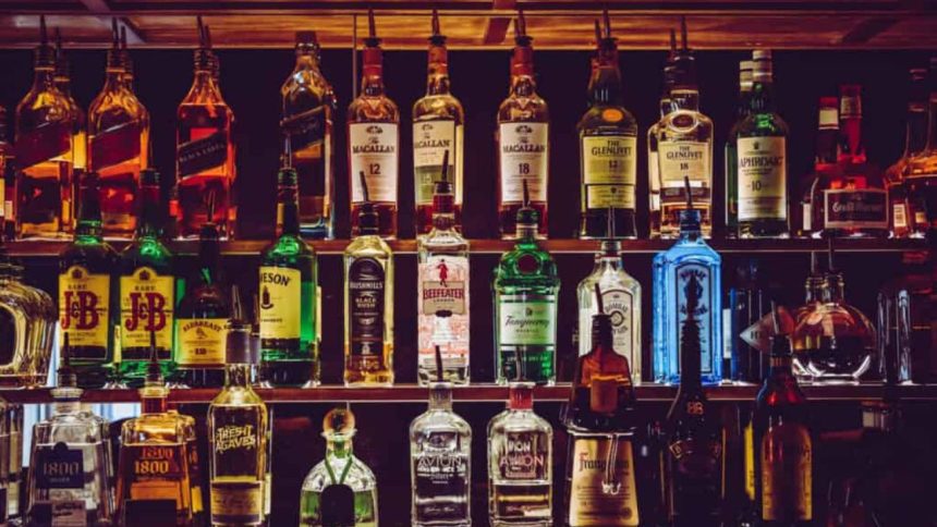 Jharkhand Liquor Policy: झारखंड में नई शराब नीति को लेकर असमंजस है. 1 जुलाई से नई नीति लागू...