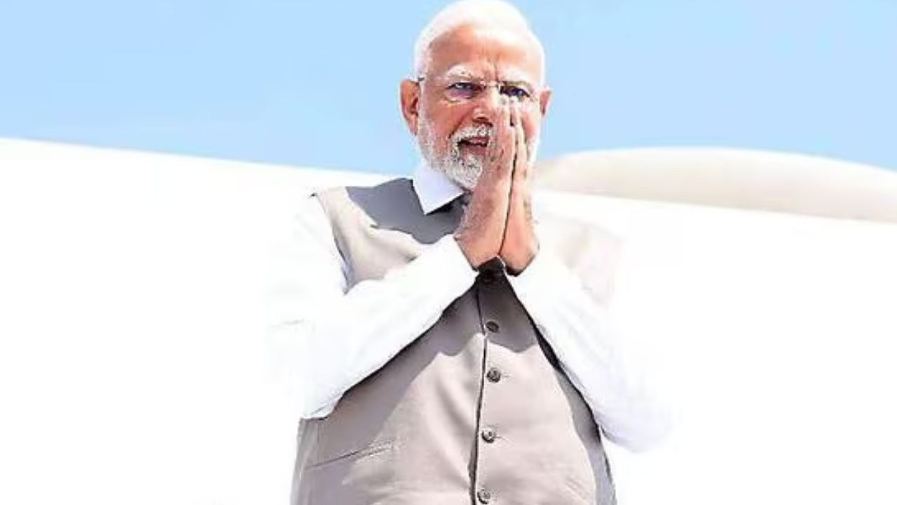G7 In Canada: प्रधानमंत्री नरेंद्र मोदी आज कनाडा के कैलगरी शहर पहुंचने वाले हैं,...
