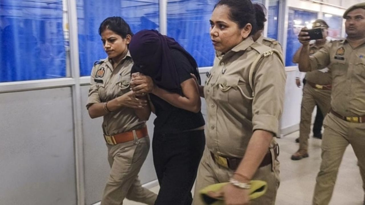 Raja Raghuvanshi Murder: राजा रघुवंशी की 23 मई को मेघालय में हनीमून पर हत्या कर दी गई थी. उनकी...