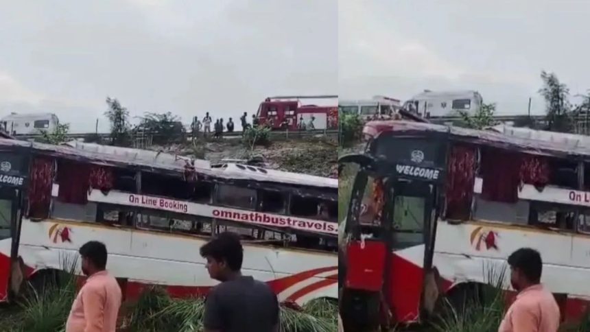 उत्तर प्रदेश के एटा जिले में गुरुवार की सुबह एक गंभीर सड़क हादसा हुआ, जब...