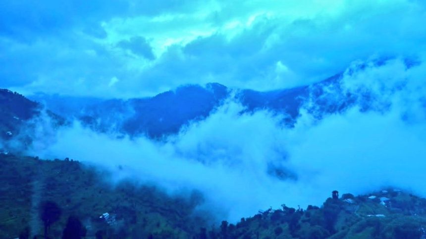ये मुठभेड़ अमरनाथ यात्रा शुरू होने से ठीक एक सप्ताह पहले हुई है, जो 3 जुलाई...