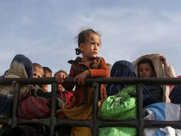 5,000 से अधिक अकेले अफगान बच्चे ईरान से लौटे: UNICEF