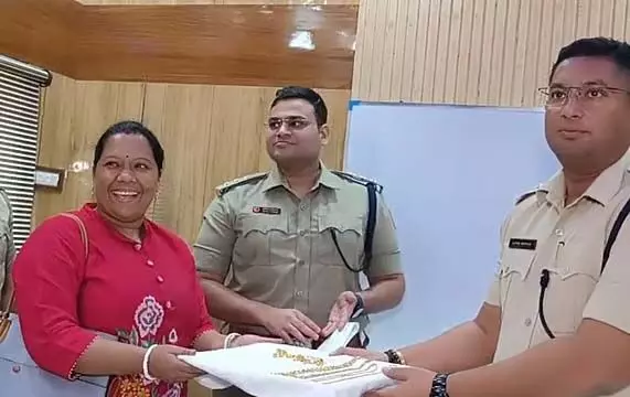Madhyamgram पुलिस ने चोरी के सामान के साथ 4 लोगों को किया गिरफ्तार